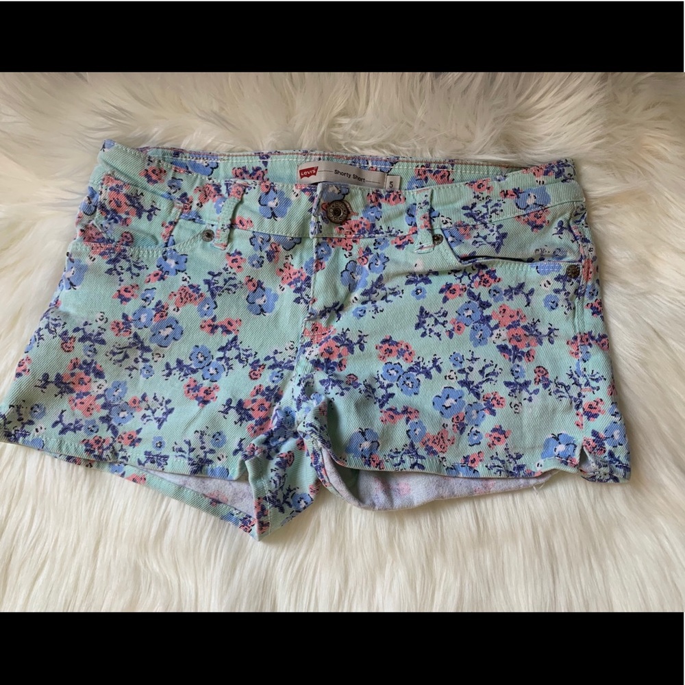 Levi Shorts